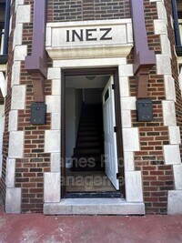 Building Photo - 2206 E 7th St