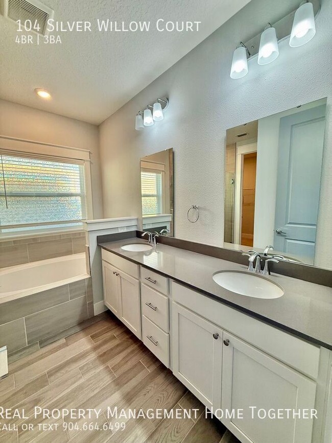 Building Photo - 104 Silver Willow Ct