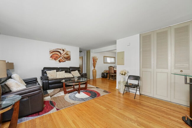 Building Photo - 8054 Niles Ave