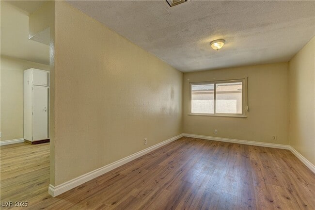 Building Photo - 3959 Avila St