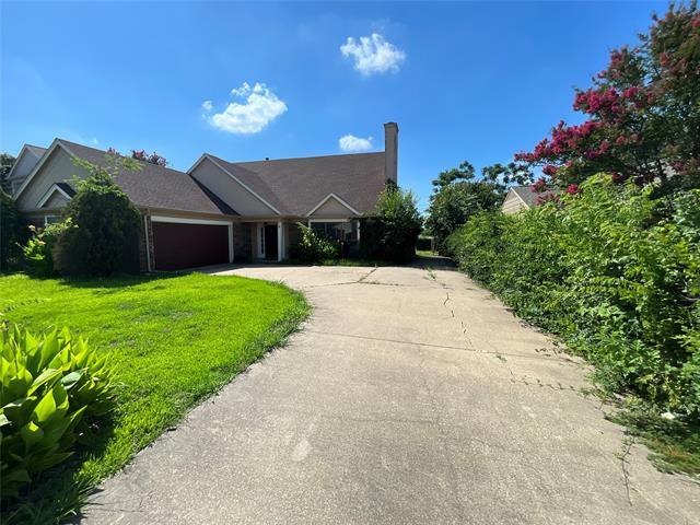 Primary Photo - 1705 Huntington Dr
