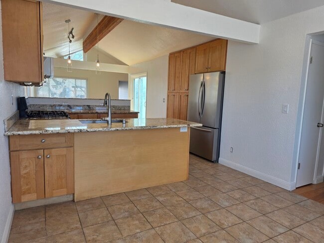 Building Photo - 437 Korbel Pl