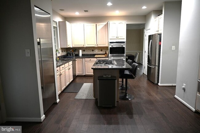 Building Photo - 20306 Baymeadow Ct