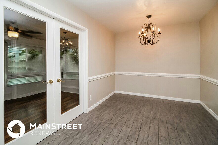 Building Photo - 503 Roy Blvd