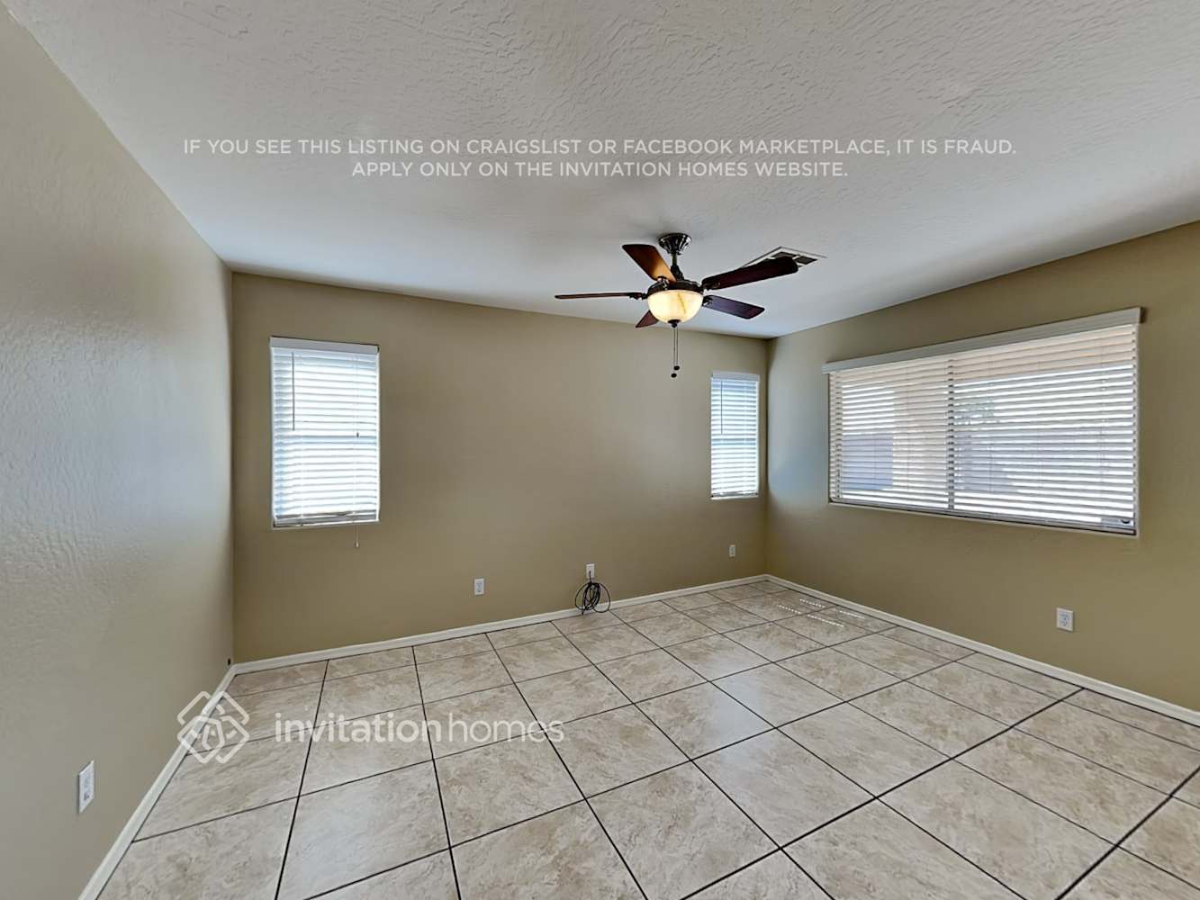 Building Photo - 7106 N 77th Dr