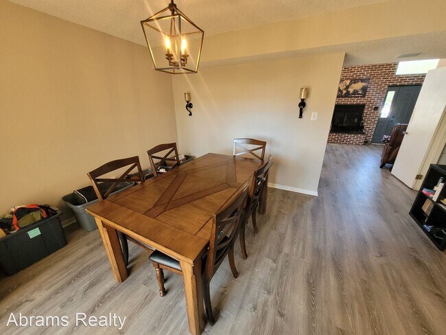 Building Photo - 2 br, 1.5 bath House - 3756 Clipper Bay Drive