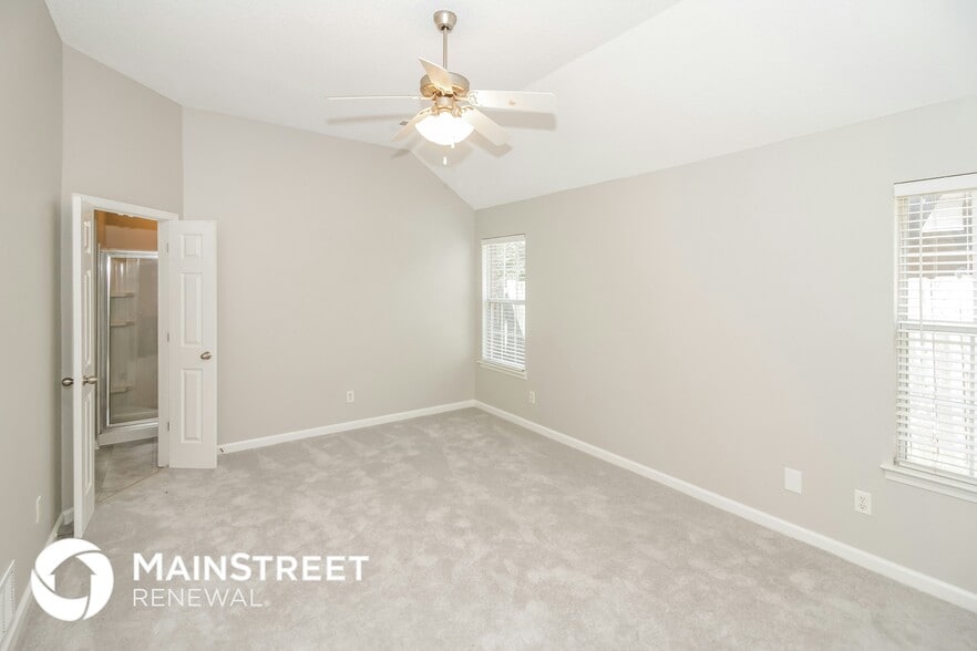Building Photo - 9135 Tremont Dr