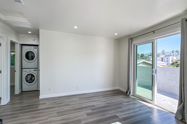 Building Photo - 2749 Griffith Park Blvd