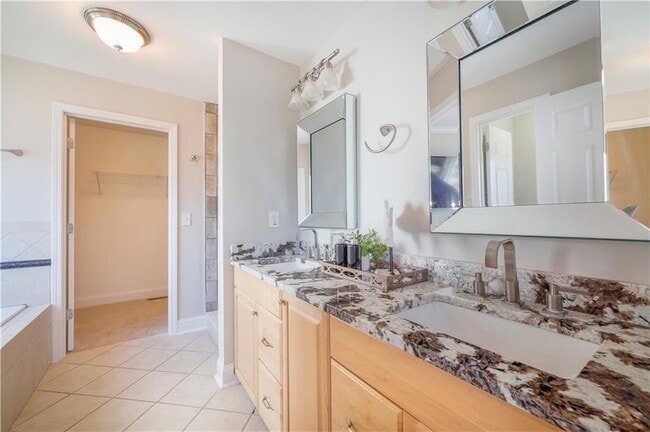 Building Photo - 5997 Warpath Rd