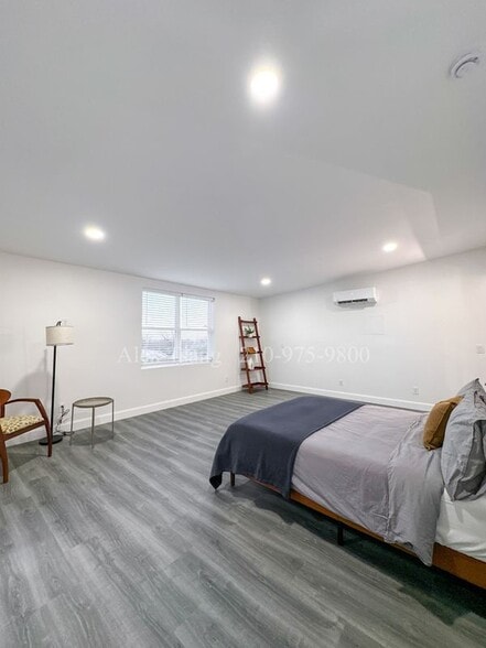 Building Photo - 316 Toledo St