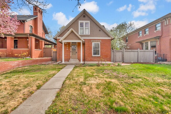 Building Photo - 1036 S Race St