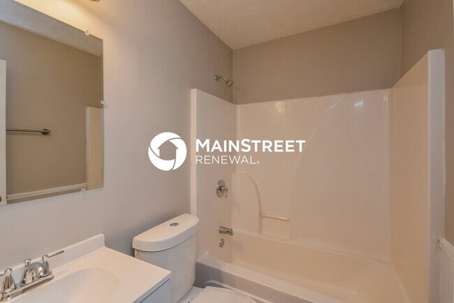 Building Photo - 3 Bedroom Pet-Friendly Home in Covington, ...