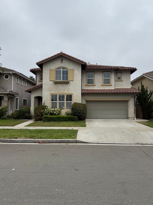 Primary Photo - 2 story 4 bed, 3 bath home in Simi Valley