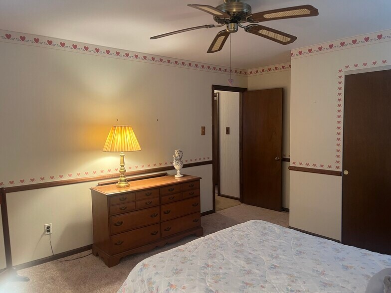 Building Photo - 2133 Dapple Dr