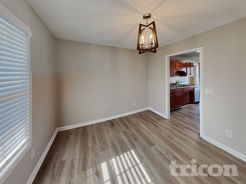 Building Photo - 7029 Bridgewater Dr