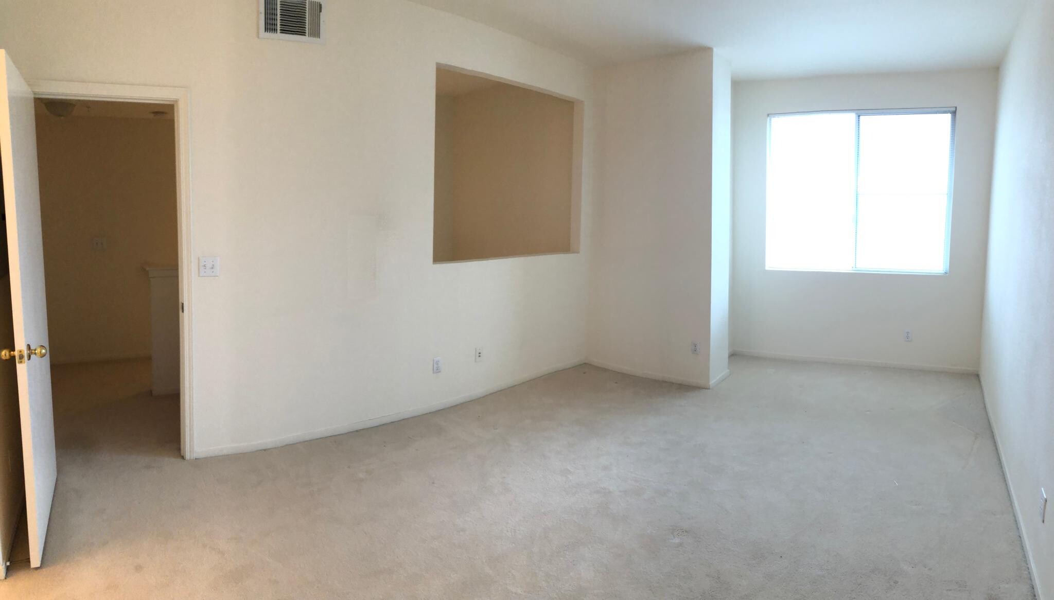 Building Photo - 1094 Esparanza Way