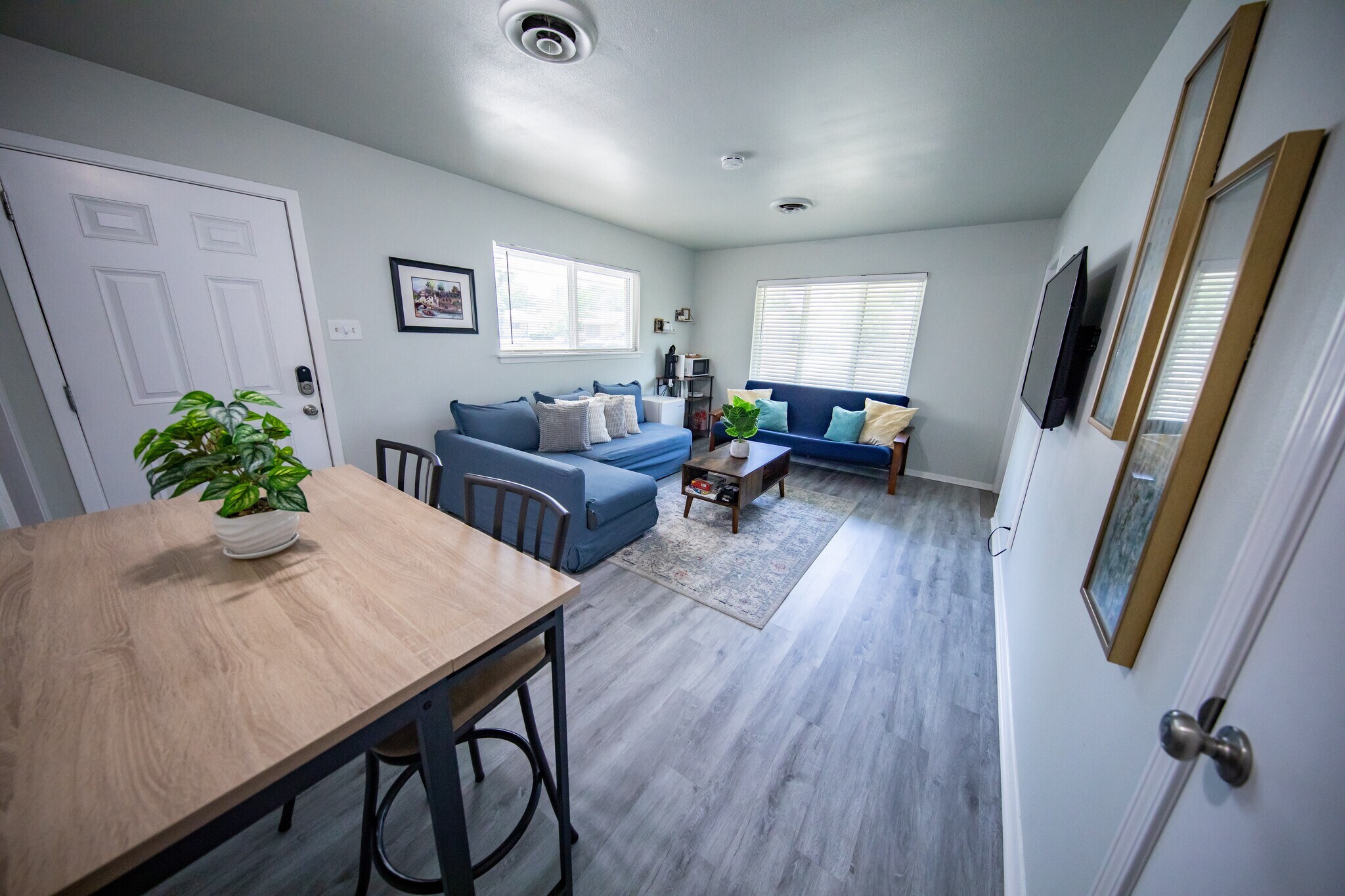 Building Photo - 4918 Seabreeze Dr