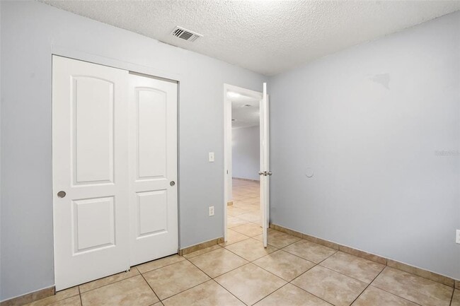 Building Photo - 2720 Sunrise Ct