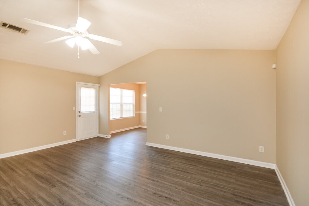 Building Photo - 20 Carver Dr