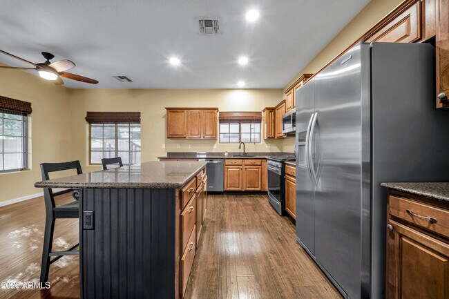 Building Photo - 3635 N 132nd Dr