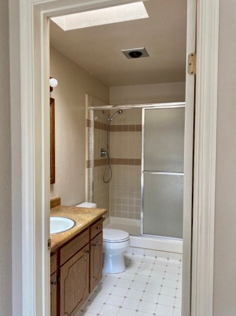 Mstr Bath with Shower - 500 Poplar Ave
