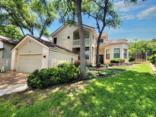 Primary Photo - Beautiful and Spacious 4 BR / 3 BA Home fo...
