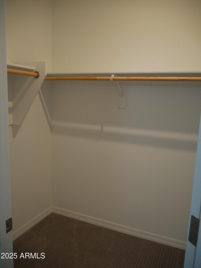 Building Photo - 1322 E Gemini Pl