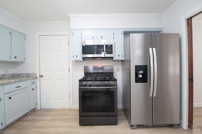 Building Photo - 6500 Antietam Dr