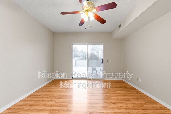 Building Photo - 301 Beacon Ridge Dr