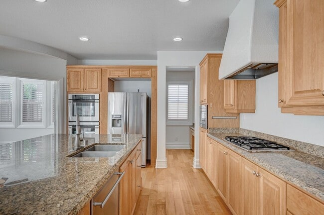 Building Photo - Stunning Rhodes Ranch Four Bedroom