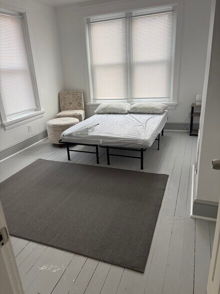 Primary Photo - 520 N 3rd St