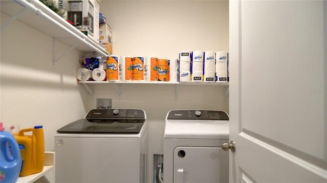 Building Photo - 7011 SW 136th Ln