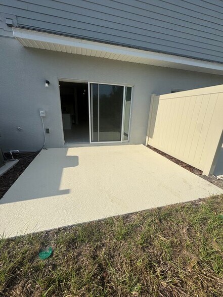 Building Photo - 2509 Penguin Blvd