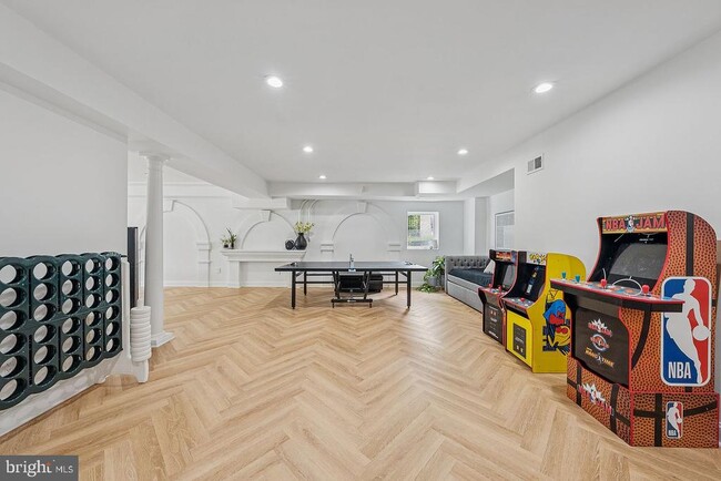Building Photo - 606 Brockman Ct