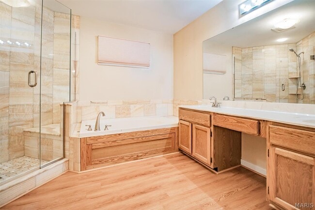 Building Photo - 3309 Lower Lakes Estates Dr