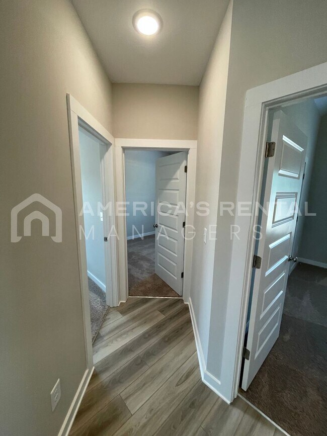 Building Photo - DEPOSIT PENDING!!! Home for Rent in Eastab...