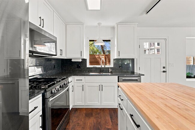 Building Photo - 5307 Prock Ln