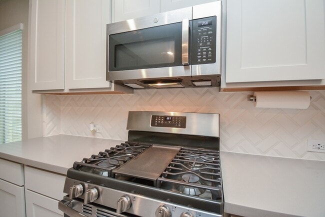 Building Photo - 26523 Hypatia Trace