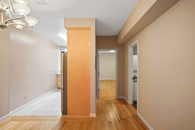 Building Photo - 473-475 34th Ave