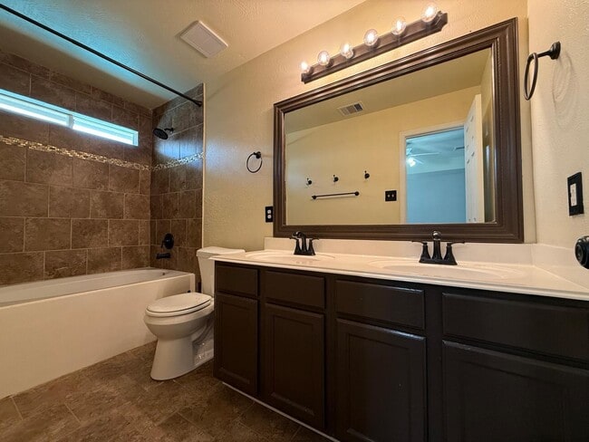 Building Photo - 19011 Bressingham Dr