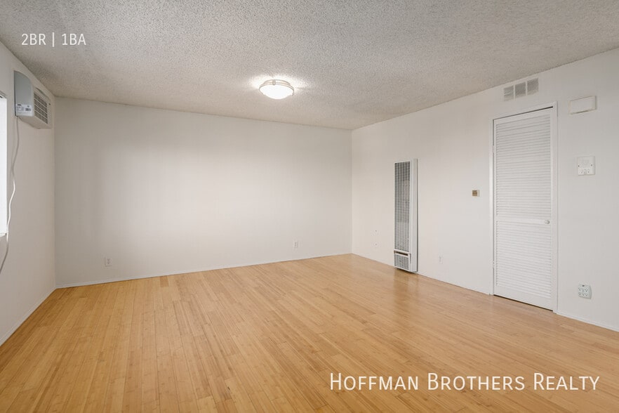 Building Photo - 5533 Barton Ave