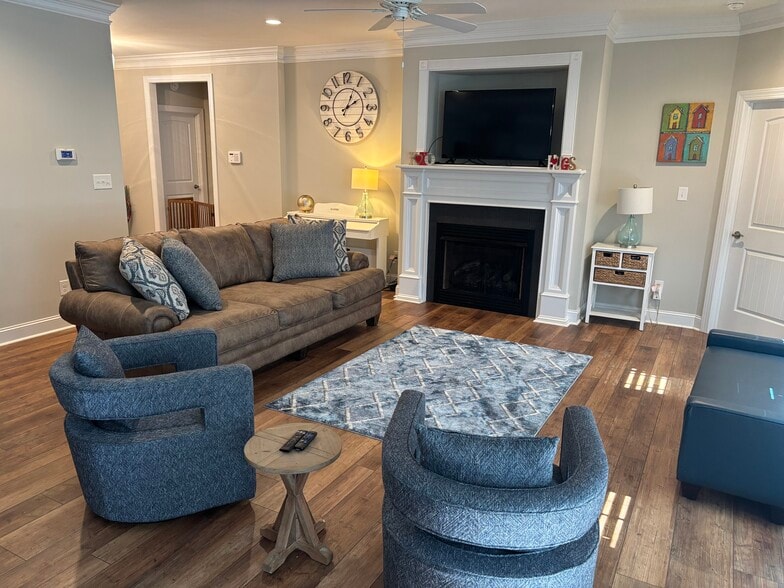 Living Room - 1155 Stoney Ridge Blvd