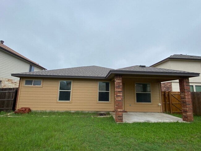 Building Photo - 3 BEDROOM, ACADEMY ISD