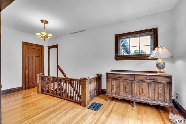 Building Photo - 610 Ashland Ave