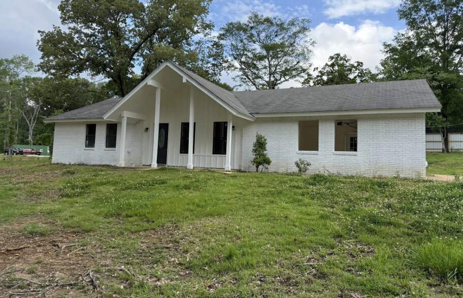 Primary Photo - 119 Road 1252
