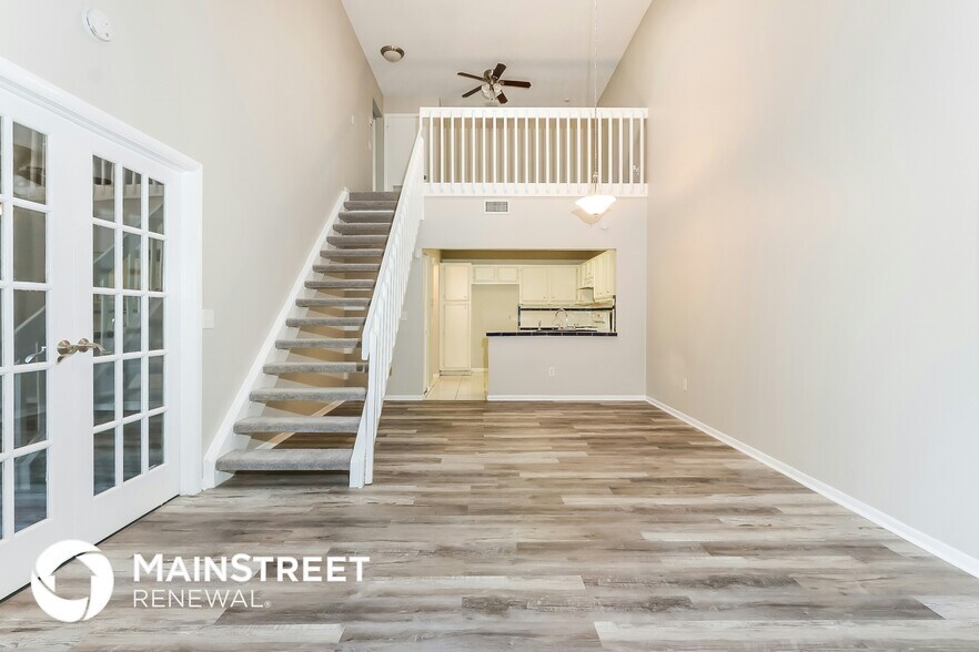 Building Photo - 4120 Palm Bay Cir