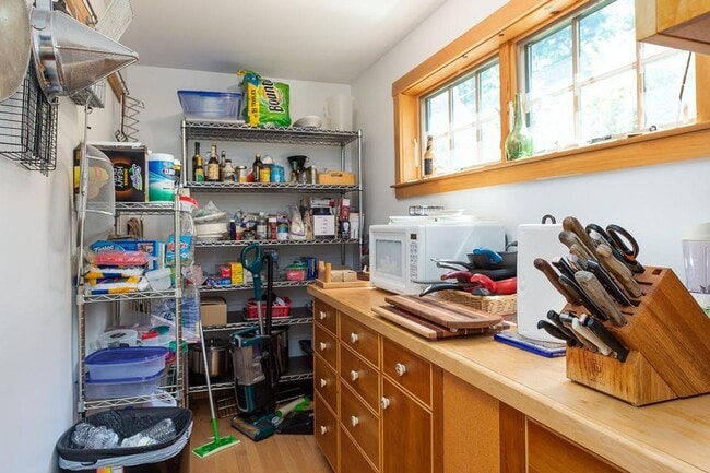 Building Photo - Gorgeous Harpswell Waterfront Property for...