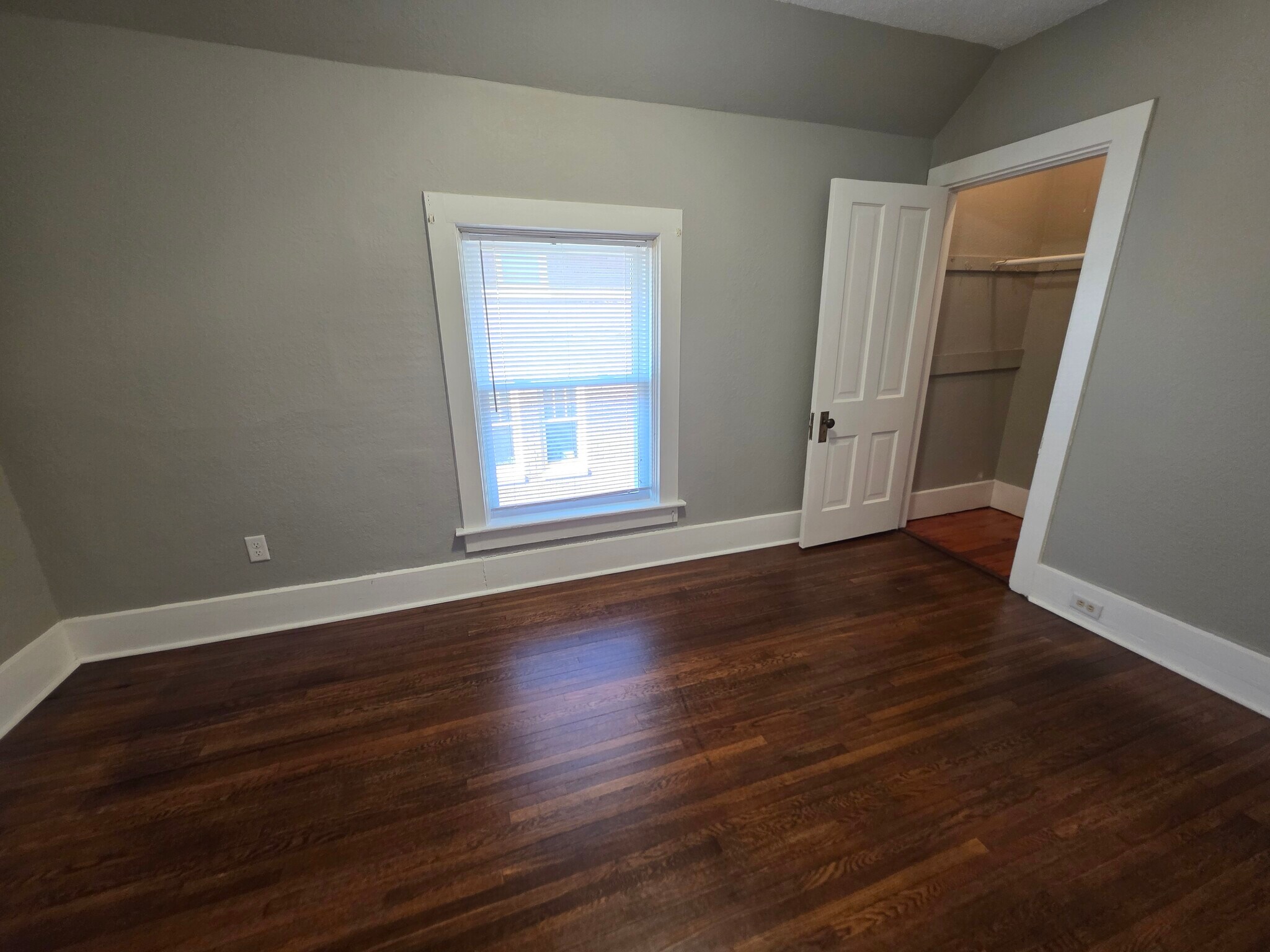 Building Photo - 701 Wilson St