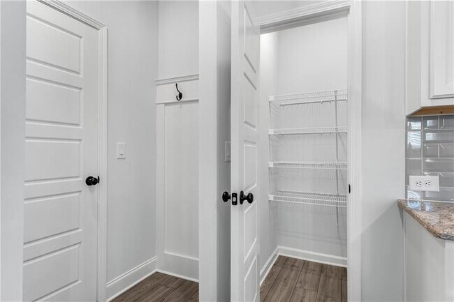 Building Photo - 4574 Cypress Pk Dr