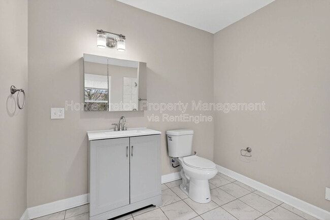 Building Photo - 5 Van Crest Ln